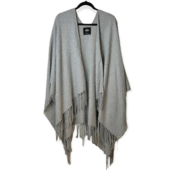 Ardene Grey Super Soft Ruana w Tassels - Picture 1 of 5